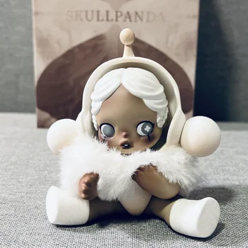 Pop Mart Skullpanda Baby PVC Kawaii Anime Akcijska Figura, Ornament Figuriens Doma Dekor Namizne Lutke Model Dekleta Darilo